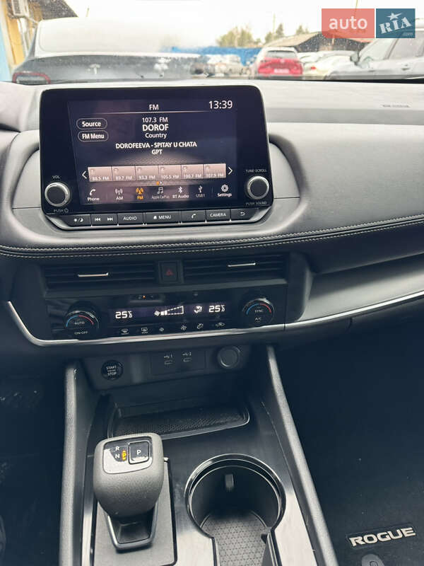 Внедорожник / Кроссовер Nissan Rogue 2024 в Днепре