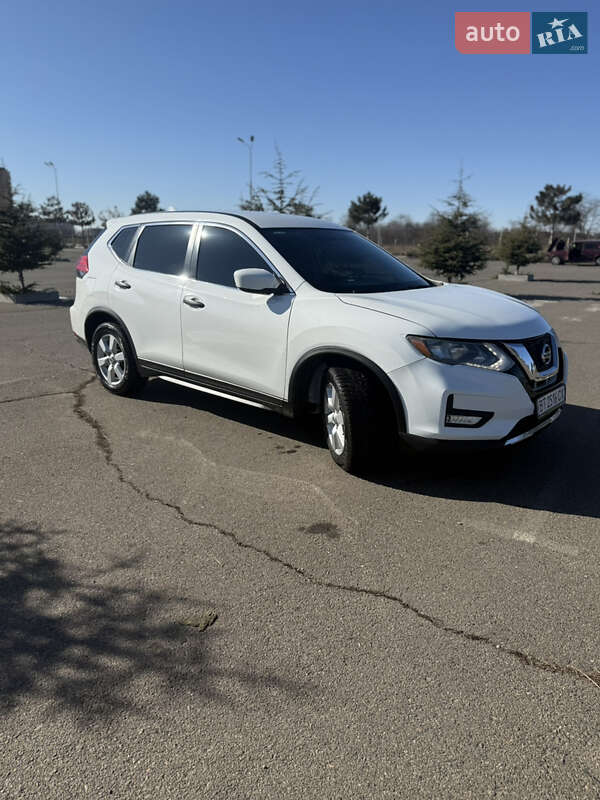 Внедорожник / Кроссовер Nissan Rogue 2017 в Одессе