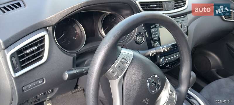 Внедорожник / Кроссовер Nissan Rogue 2016 в Буске