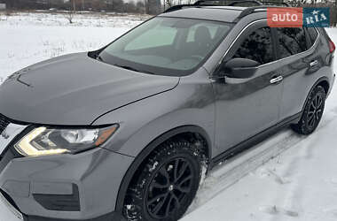 Внедорожник / Кроссовер Nissan Rogue 2017 в Мерефа