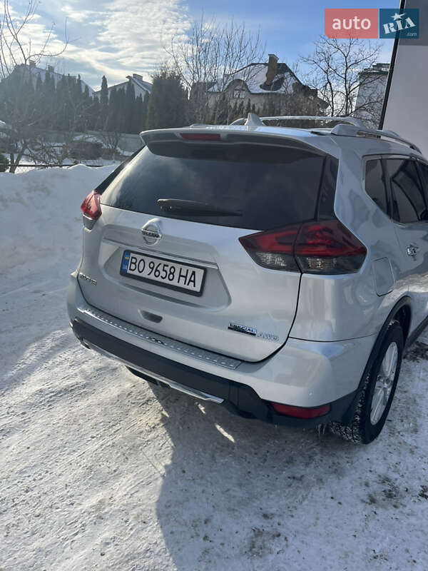 Внедорожник / Кроссовер Nissan Rogue 2019 в Тернополе