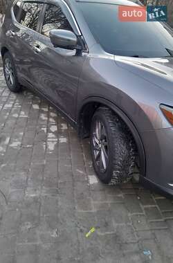 Позашляховик / Кросовер Nissan Rogue 2016 в Івано-Франківську