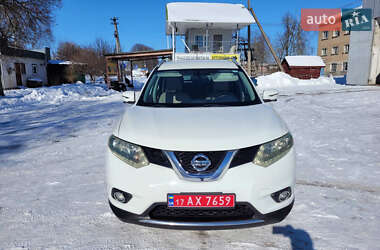 Позашляховик / Кросовер Nissan Rogue 2016 в Миргороді
