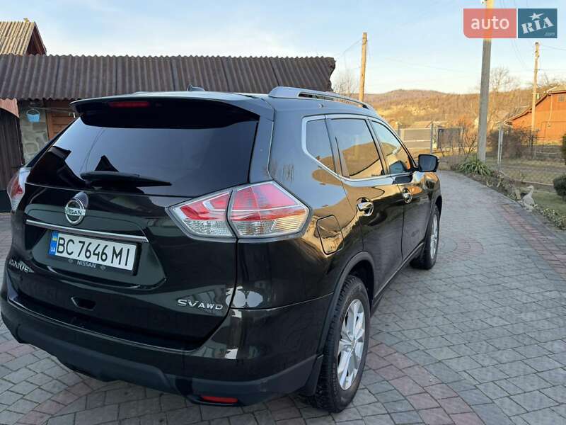 Позашляховик / Кросовер Nissan Rogue 2016 в Сколе