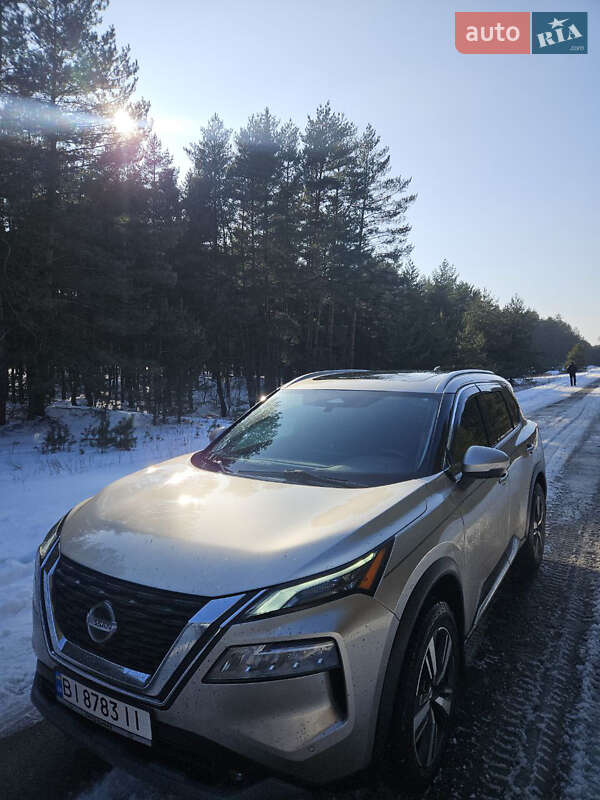 Внедорожник / Кроссовер Nissan Rogue 2021 в Кременчуге