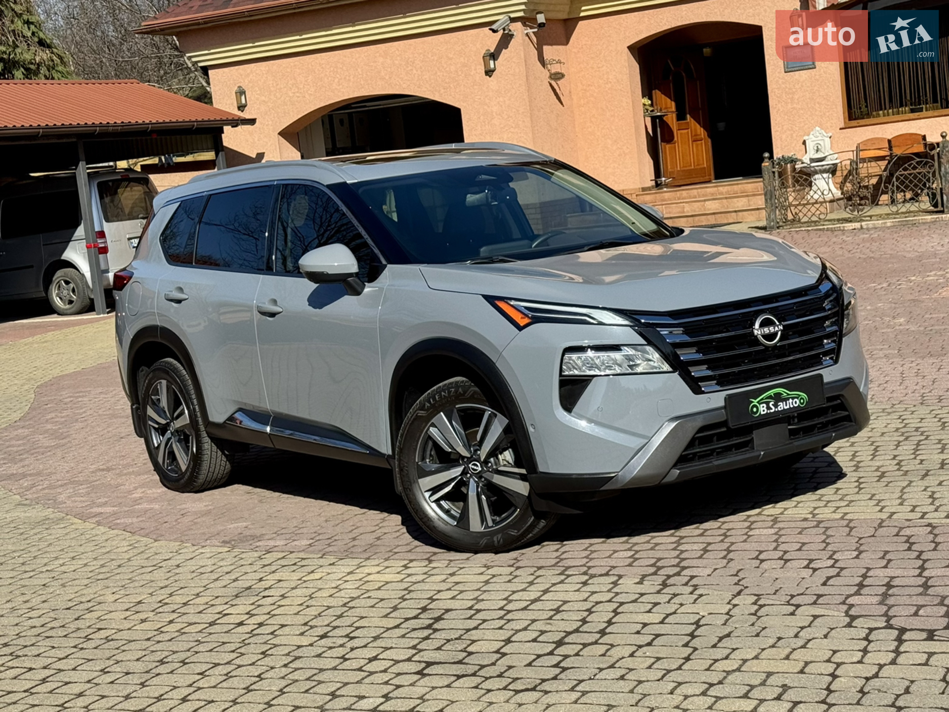 2023 Nissan Rogue - мініатюра 3