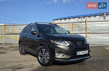 Позашляховик / Кросовер Nissan Rogue 2017 в Дніпрі