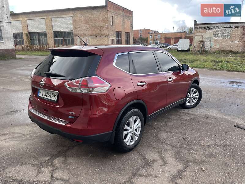 Внедорожник / Кроссовер Nissan Rogue 2014 в Чернигове
