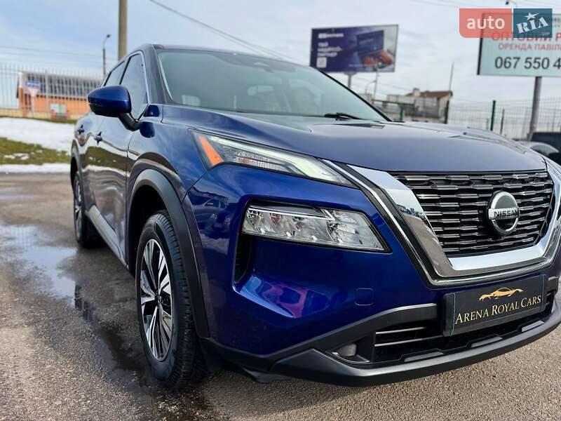 Внедорожник / Кроссовер Nissan Rogue 2021 в Киеве