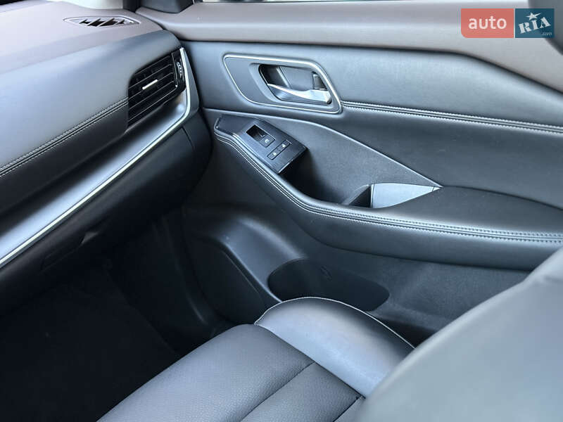 Внедорожник / Кроссовер Nissan Rogue 2021 в Белой Церкви