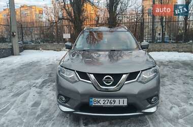 Позашляховик / Кросовер Nissan Rogue 2016 в Києві