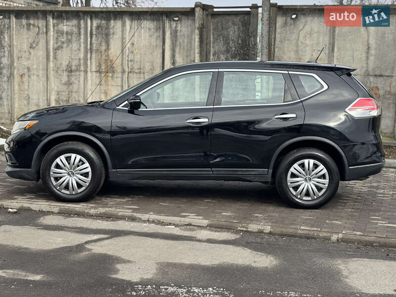 Позашляховик / Кросовер Nissan Rogue 2015 в Лубнах