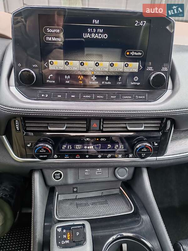 Внедорожник / Кроссовер Nissan Rogue 2020 в Киеве