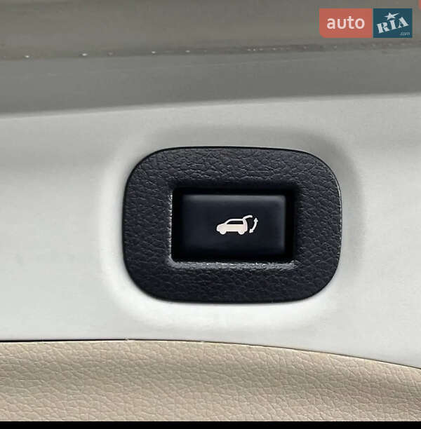 Внедорожник / Кроссовер Nissan Rogue 2016 в Одессе