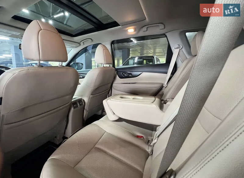 Внедорожник / Кроссовер Nissan Rogue 2016 в Одессе