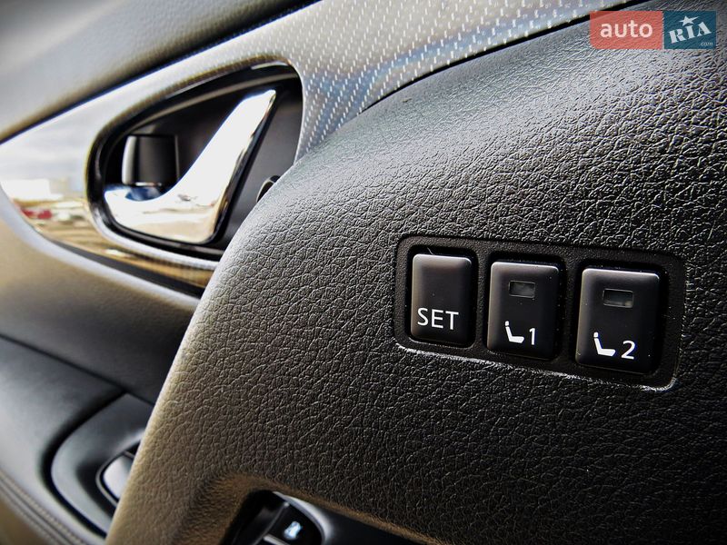 Внедорожник / Кроссовер Nissan Rogue 2019 в Черкассах