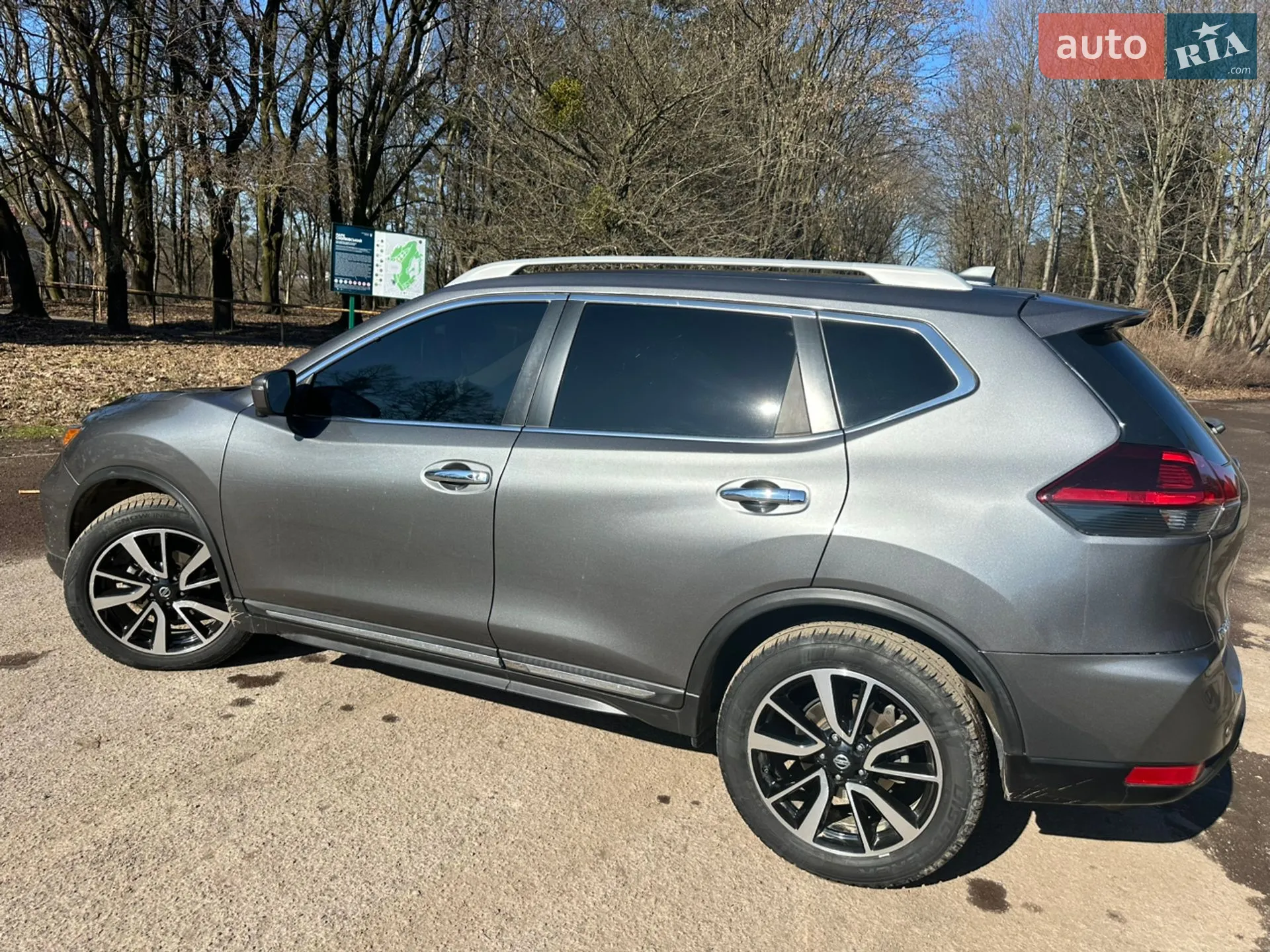 2019 Nissan Rogue - мініатюра 17