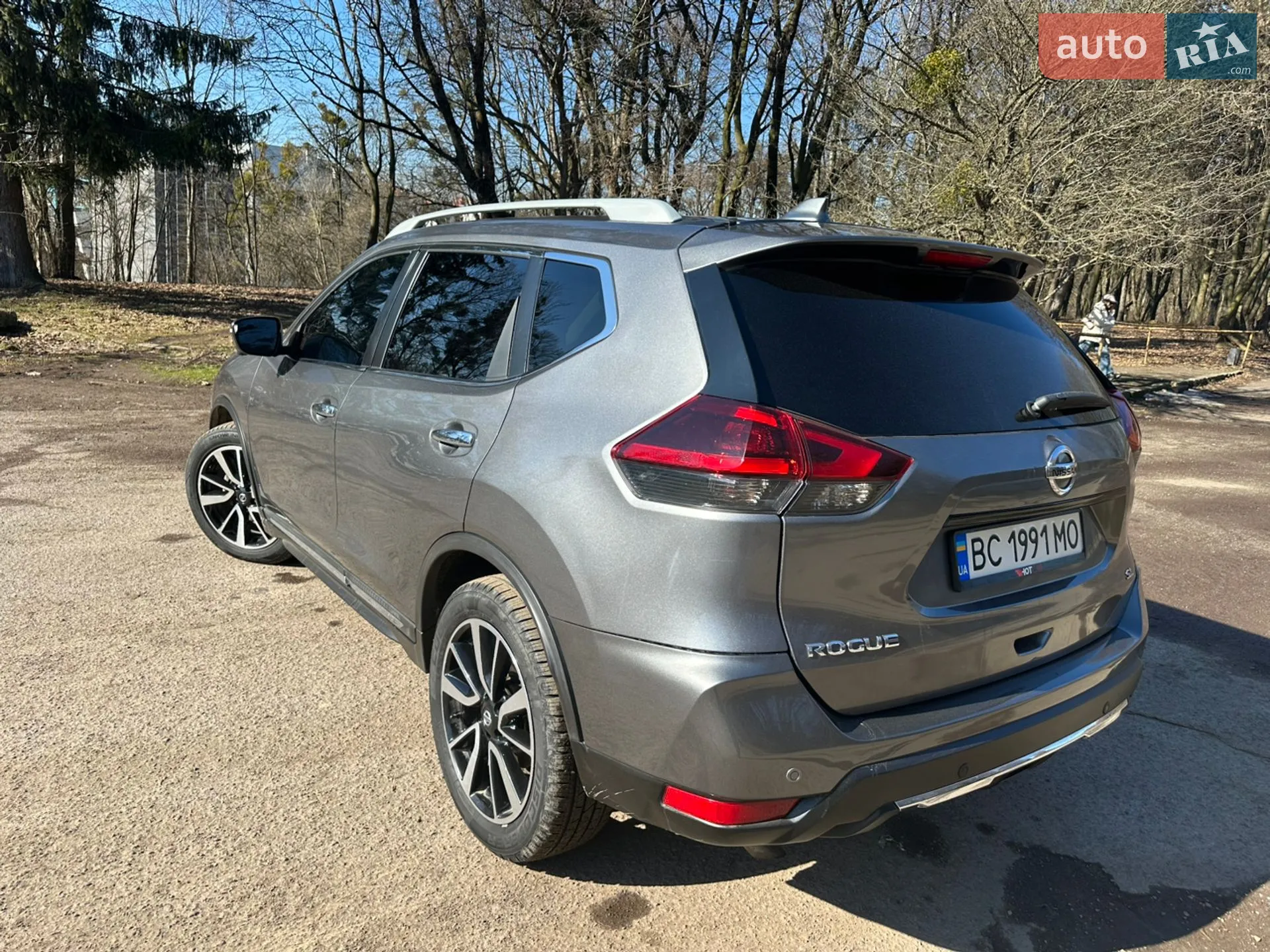 2019 Nissan Rogue - мініатюра 18