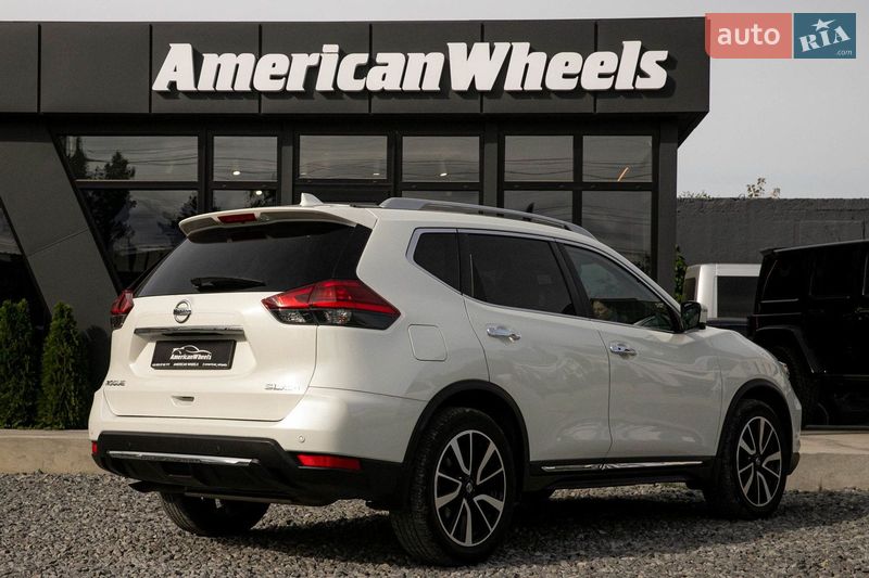 Внедорожник / Кроссовер Nissan Rogue 2019 в Черновцах