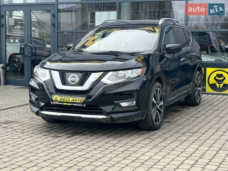 Внедорожник / Кроссовер Nissan Rogue 2017 в Ивано-Франковске