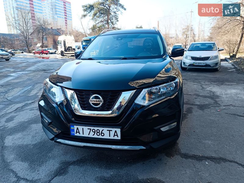 Внедорожник / Кроссовер Nissan Rogue 2019 в Киеве