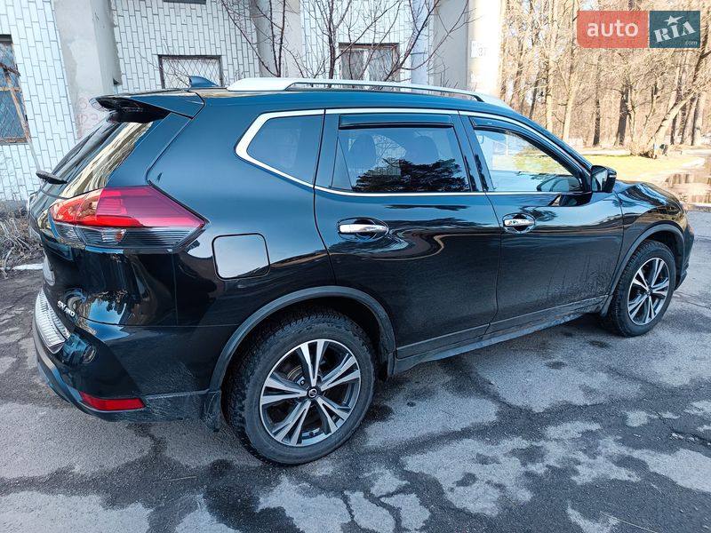Внедорожник / Кроссовер Nissan Rogue 2019 в Киеве