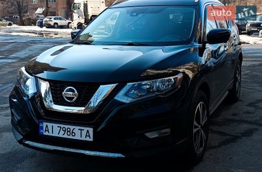 Внедорожник / Кроссовер Nissan Rogue 2019 в Киеве