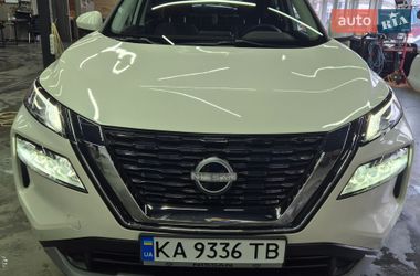 Внедорожник / Кроссовер Nissan Rogue 2023 в Киеве