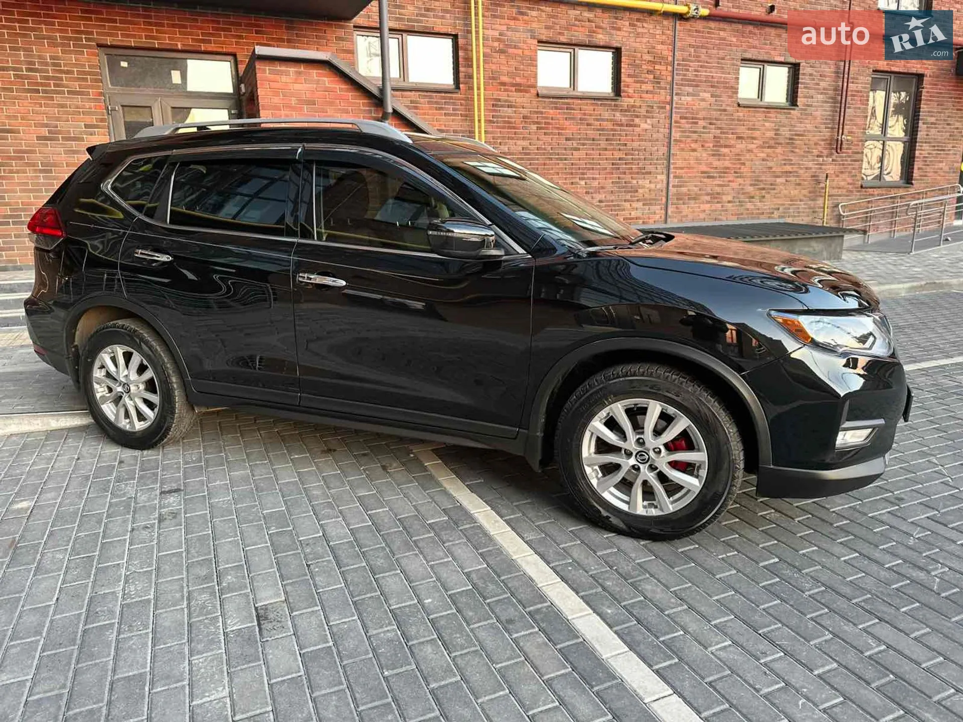 2017 Nissan Rogue - мініатюра 4