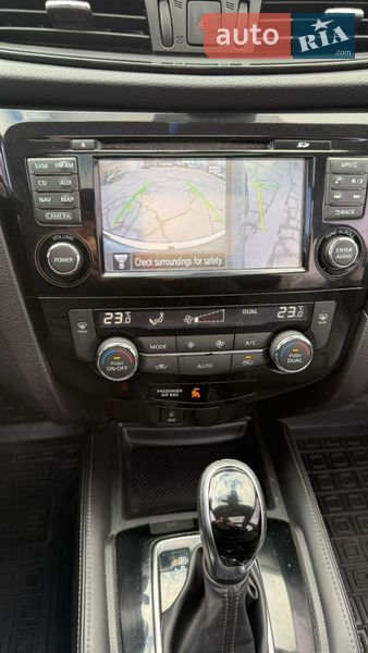 Внедорожник / Кроссовер Nissan Rogue 2017 в Кропивницком