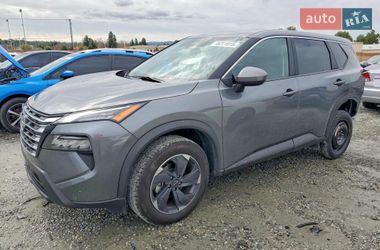 Позашляховик / Кросовер Nissan Rogue 2024 в Полтаві