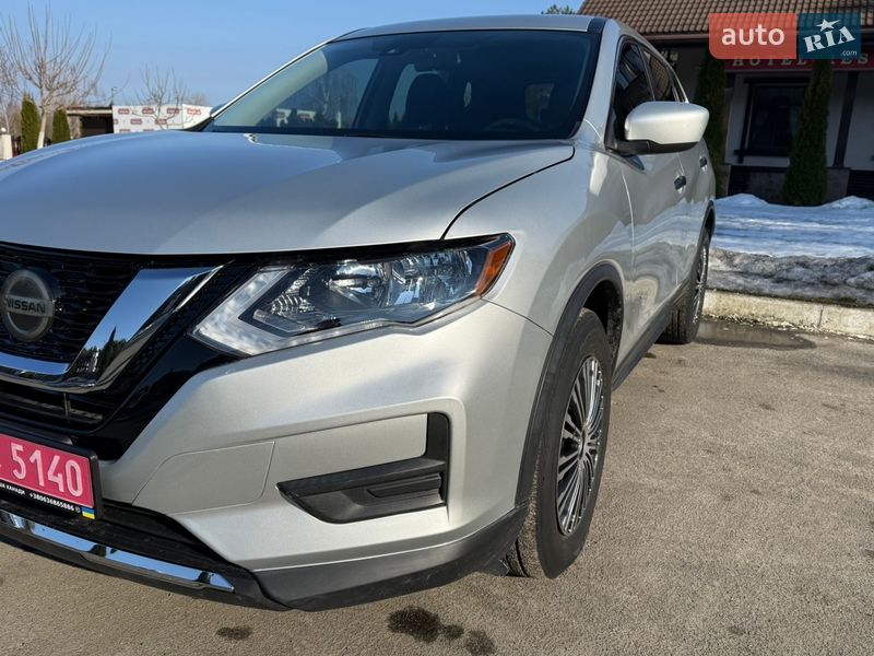 Внедорожник / Кроссовер Nissan Rogue 2019 в Киеве
