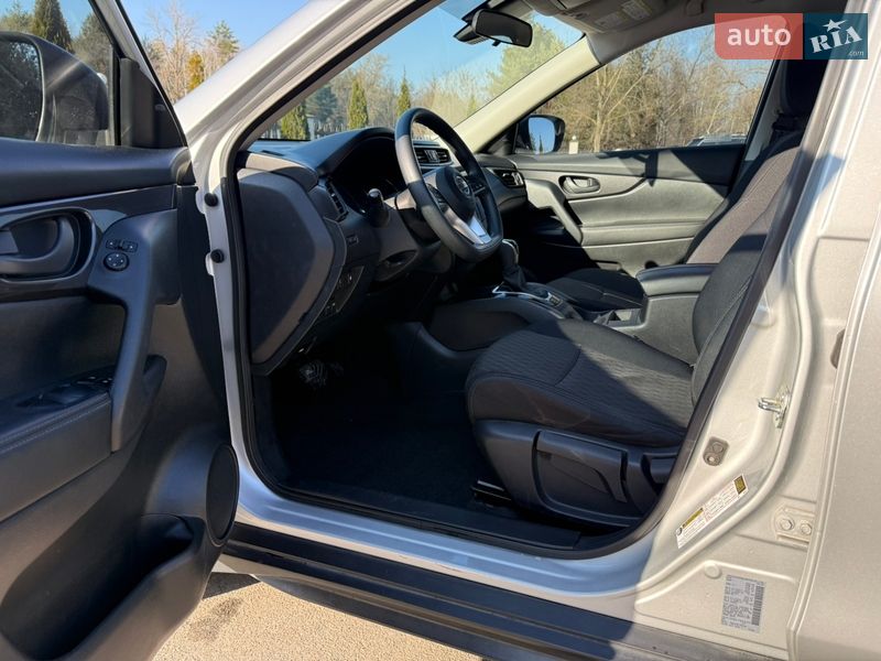 Внедорожник / Кроссовер Nissan Rogue 2019 в Киеве