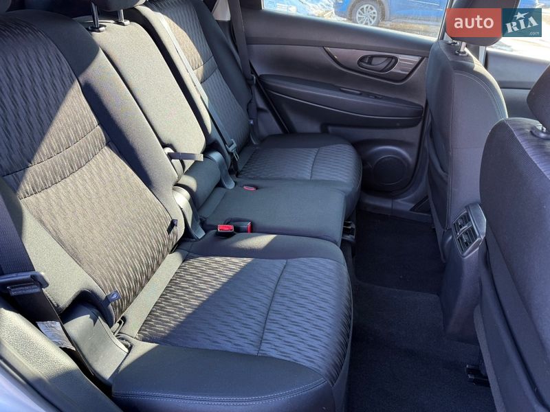 Внедорожник / Кроссовер Nissan Rogue 2019 в Киеве