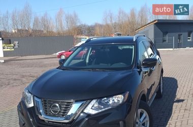 Внедорожник / Кроссовер Nissan Rogue 2018 в Ровно