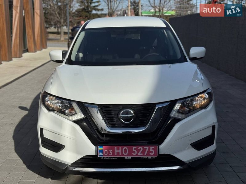 Внедорожник / Кроссовер Nissan Rogue 2018 в Луцке