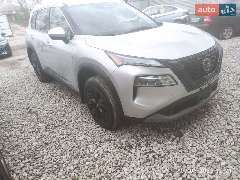 Внедорожник / Кроссовер Nissan Rogue 2021 в Днепре