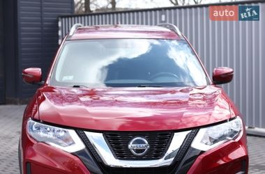 Внедорожник / Кроссовер Nissan Rogue 2018 в Александрие