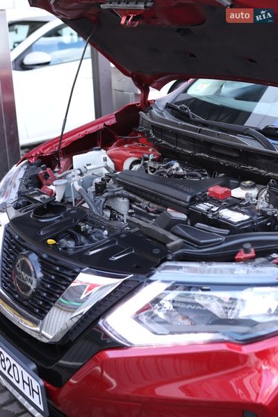 Внедорожник / Кроссовер Nissan Rogue 2018 в Александрие