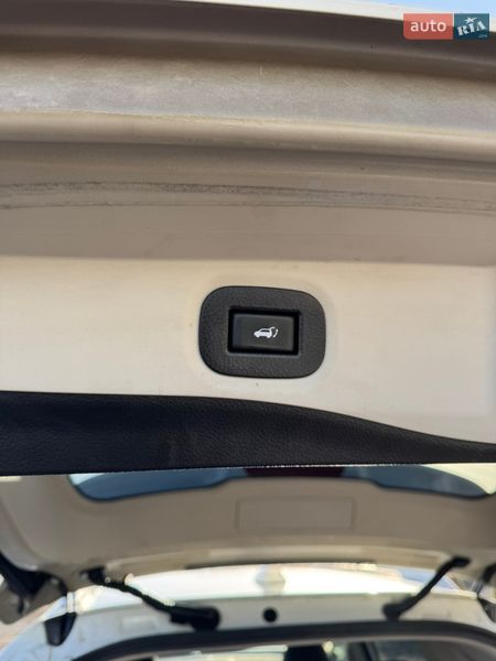 Внедорожник / Кроссовер Nissan Rogue 2018 в Киеве