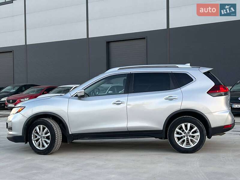 Позашляховик / Кросовер Nissan Rogue 2018 в Львові