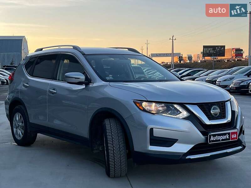 Позашляховик / Кросовер Nissan Rogue 2018 в Львові
