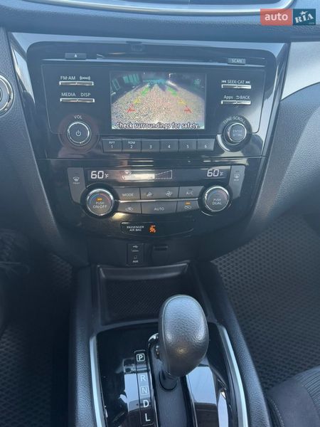 Внедорожник / Кроссовер Nissan Rogue 2015 в Хмельницком