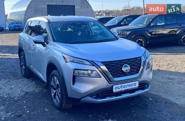 Позашляховик / Кросовер Nissan Rogue 2021 в Луцьку