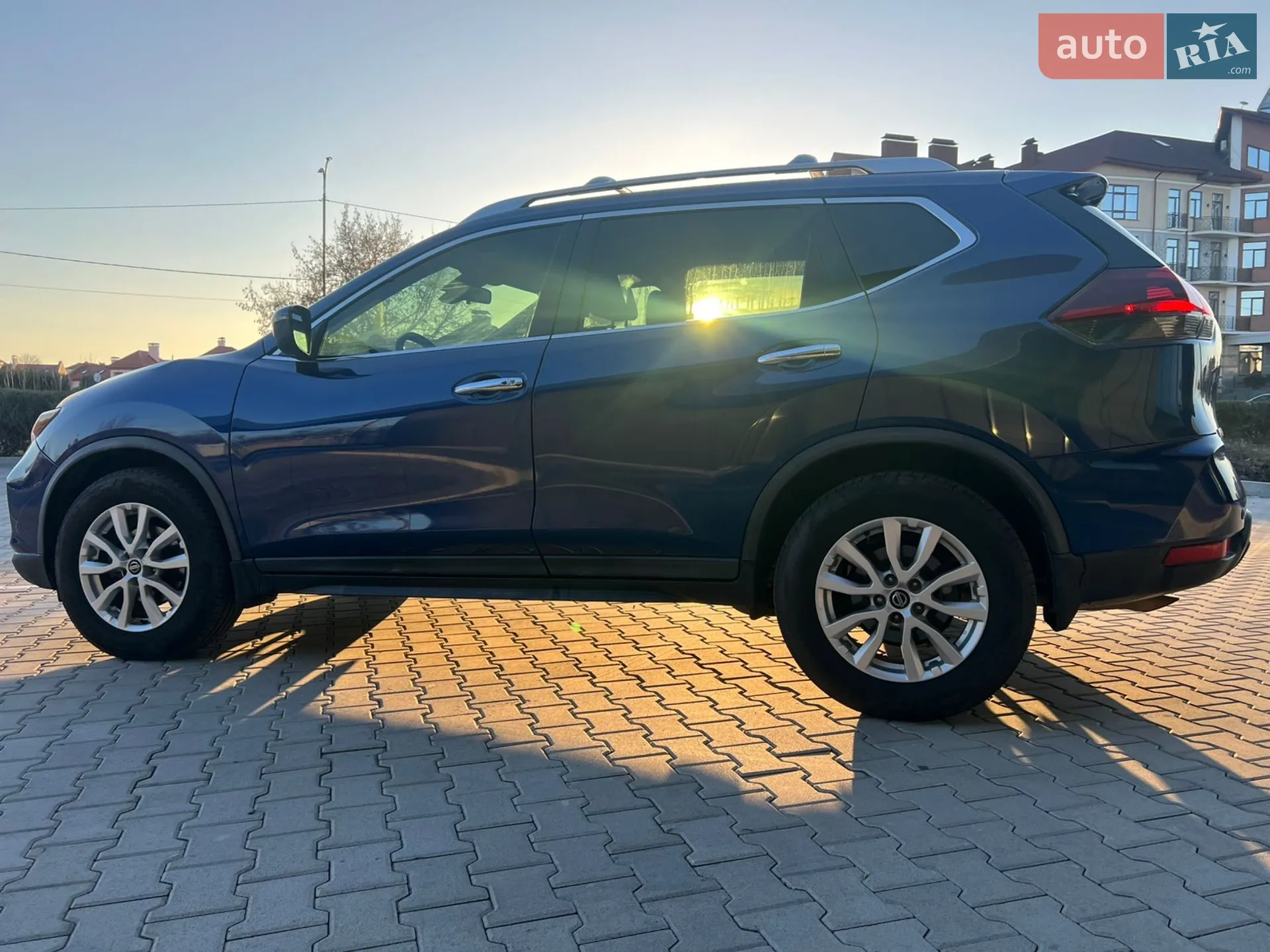 2019 Nissan Rogue - мініатюра 10
