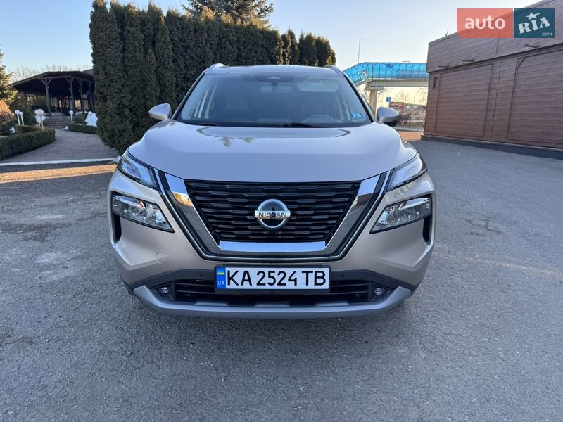 Внедорожник / Кроссовер Nissan Rogue 2021 в Киеве