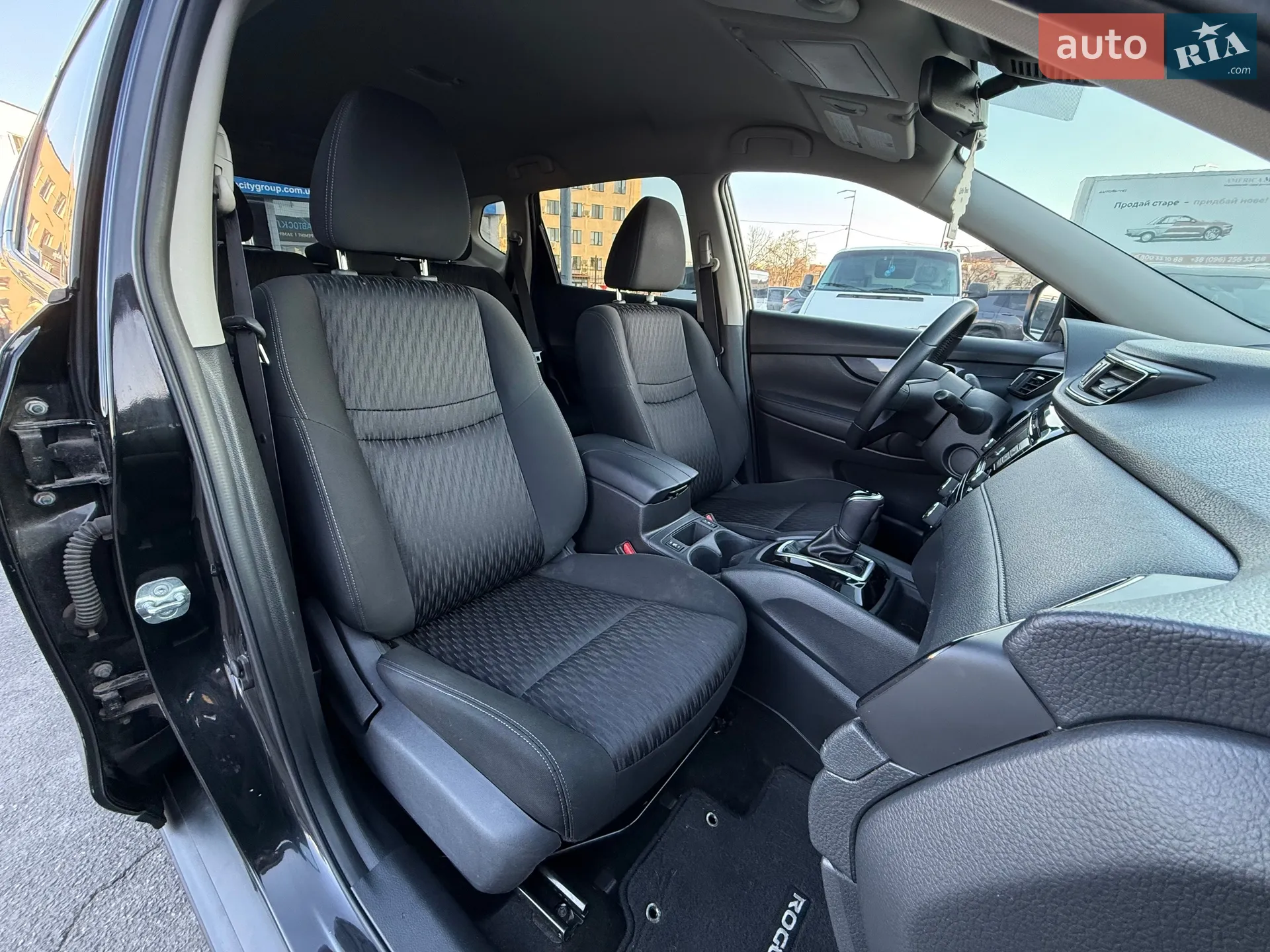 2019 Nissan Rogue - мініатюра 15