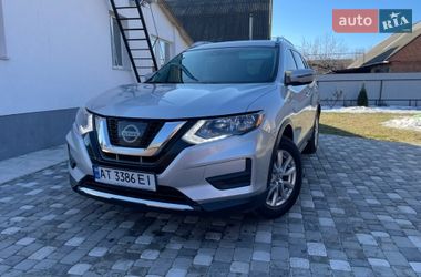 Внедорожник / Кроссовер Nissan Rogue 2017 в Лубнах