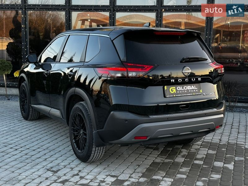 Внедорожник / Кроссовер Nissan Rogue 2022 в Львове