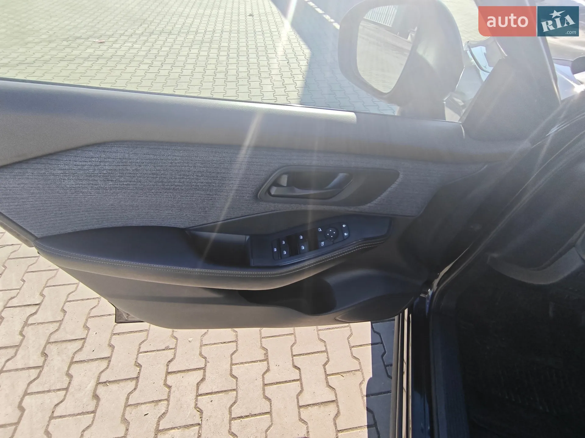 2022 Nissan Rogue - мініатюра 21